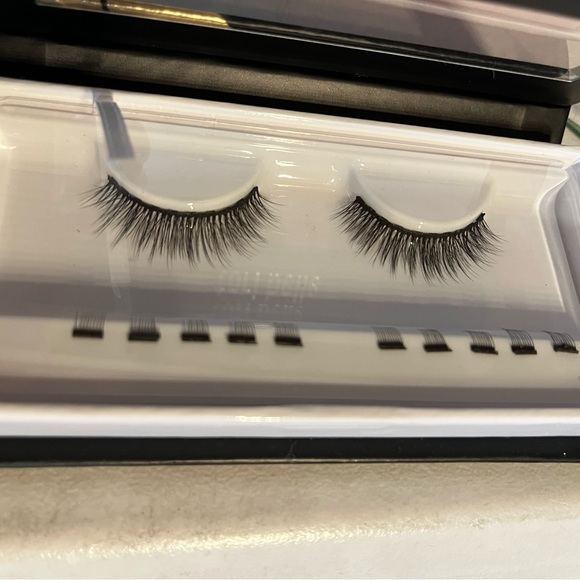 Moxie Magnetic Eyelash Lot (with ToniB) - Picture 6 of 6